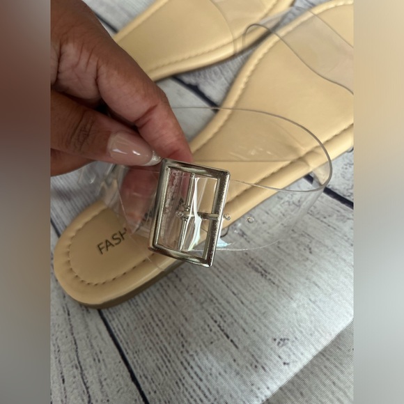 Fashinova Cute🩷Round Toe Flat Sandals. NEW! NEVER worn still in box! - Picture 7 of 13